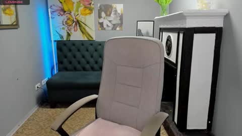golden__rose online show from 7, 10, 2025
