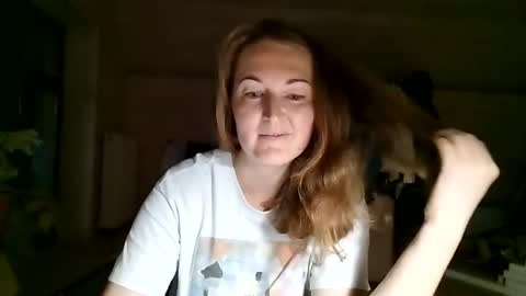 Snapshot of golden_fairy_566 chatting on 11, 7, 2026 Olivia online show from 11, 7, 2026