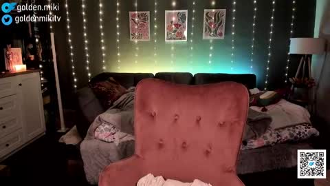 Snapshot of golden_miki chatting on 17, 2, 2025 Shy in the streets but a freak in the sheets online show from 17, 2, 2025