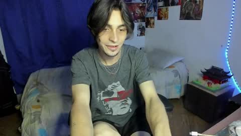 Snapshot of golden_ryan chatting on 11, 4, 2026 Jmmmm online show from 11, 4, 2026