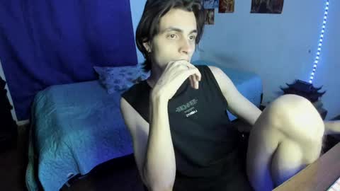 Snapshot of golden_ryan chatting on 29, 4, 2026 Jmmmm online show from 29, 4, 2026