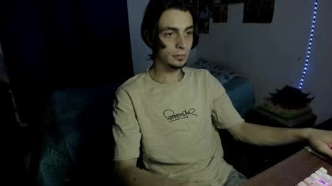 Snapshot of golden_ryan chatting on 4, 5, 2026 Jmmmm online show from 4, 5, 2026