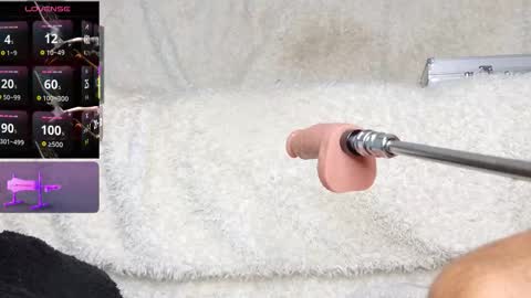 Snapshot of goldenboy69bsx chatting on 12, 9, 2025 Goldenboy69 online show from 12, 9, 2025