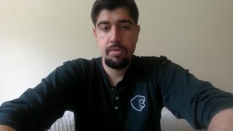 Golden-Glove online show from 6, 5, 2026
