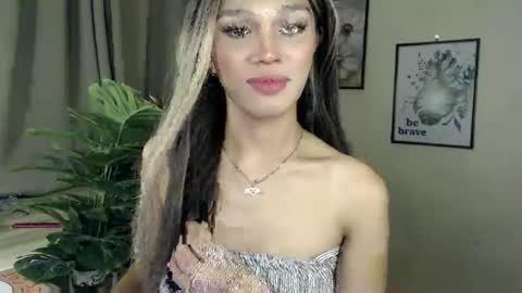 Lily is Gold online show from 4, 3, 2026