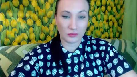 Snapshot of goldmoonn chatting on 18, 2, 2025 goldmoonn online show from 18, 2, 2025