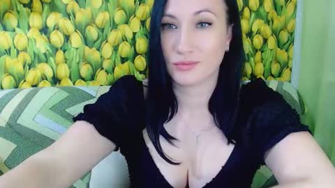 goldmoonn online show from 17, 4, 2026