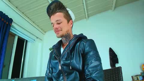 Snapshot of goldy_loyal99 chatting on 14, 9, 2025 Goldy Loyal93 online show from 14, 9, 2025