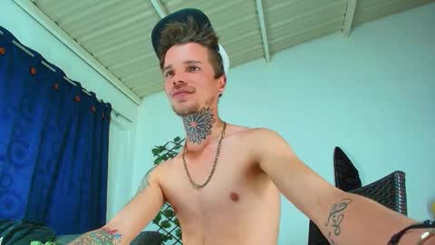 Snapshot of goldy_loyal99 chatting on 15, 9, 2025 Goldy Loyal93 online show from 15, 9, 2025