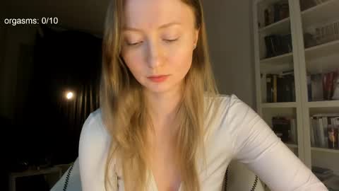 Snapshot of goodg_oddamn chatting on 18, 5, 2026 SOPHIE online show from 18, 5, 2026