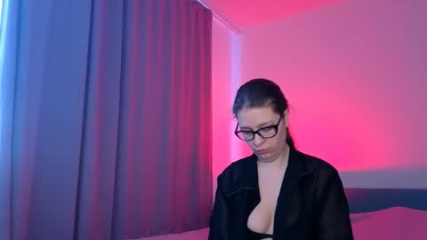 Snapshot of goodlool chatting on 8, 4, 2026 goodlool online show from 8, 4, 2026