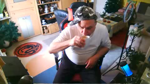 Snapshot of google5001 chatting on 9, 4, 2026 google5001 online show from 9, 4, 2026