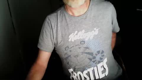 Snapshot of gord65 chatting on 26, 5, 2026 gord65 online show from 26, 5, 2026