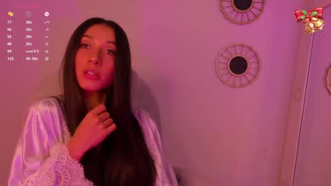 Snapshot of gorgeous_brunette chatting on 13, 12, 2024 Rose online show from 13, 12, 2024