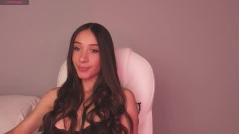 Snapshot of gorgeous_brunette chatting on 31, 3, 2026 Rose online show from 31, 3, 2026