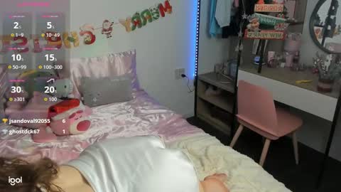 gorgeousline online show from 4, 12, 2025