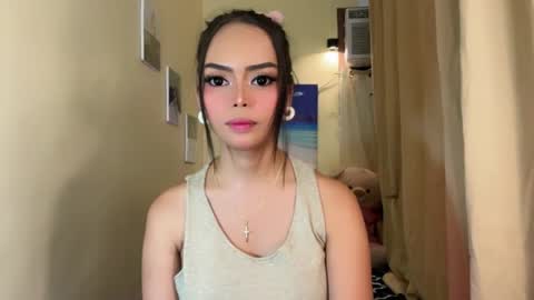 Snapshot of gorgeoustransgirl chatting on 13, 11, 2025 Emmy online show from 13, 11, 2025