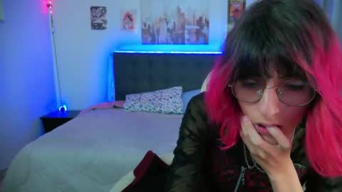 goth_minerva online show from 4, 2, 2026