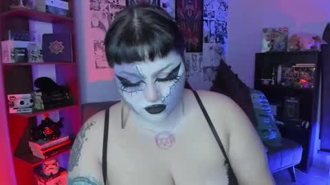 Snapshot of goth_stein chatting on 13, 10, 2025 Engel Please help me to reach 50 thumbs up online show from 13, 10, 2025