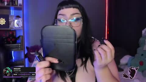 Snapshot of goth_stein chatting on 17, 7, 2026 Engel Please help me to reach 50 thumbs up online show from 17, 7, 2026