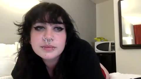 Snapshot of gothgoddessrose666 chatting on 19, 4, 2026 Goddessr0se online show from 19, 4, 2026