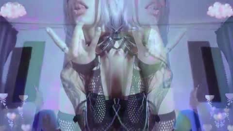        online show from 12, 11, 2025