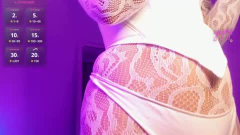 Violet online show from 17, 6, 2026
