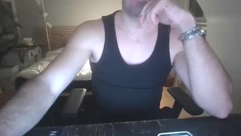 Snapshot of goura2000 chatting on 21, 2, 2026 goura2000 online show from 21, 2, 2026