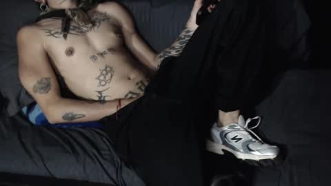 Snapshot of gowtherrrr_ chatting on 29, 3, 2026 Manolo modelo independiente online show from 29, 3, 2026