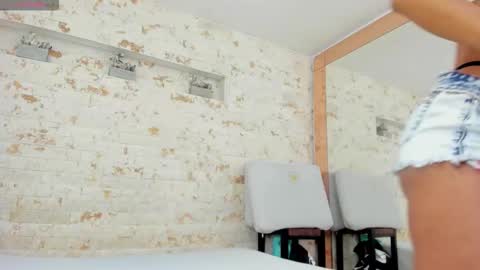 Snapshot of grace_daviss chatting on 26, 11, 2025 GRACE online show from 26, 11, 2025