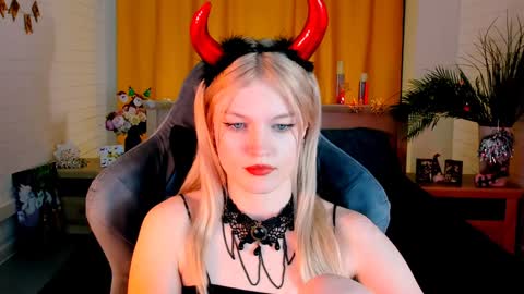 Snapshot of graceglamour chatting on 18, 12, 2024 Grace Glamour online show from 18, 12, 2024