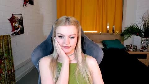 Snapshot of graceglamour chatting on 28, 12, 2024 Grace Glamour online show from 28, 12, 2024