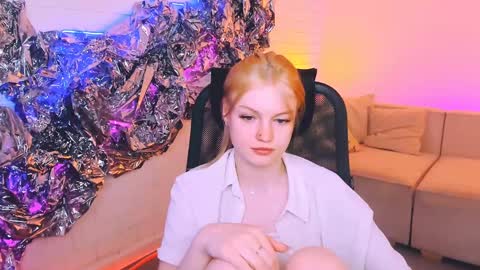Snapshot of graceglamour chatting on 20, 1, 2025 Grace Glamour online show from 20, 1, 2025