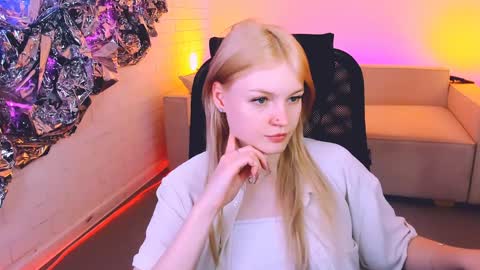 Snapshot of graceglamour chatting on 20, 1, 2025 Grace Glamour online show from 20, 1, 2025