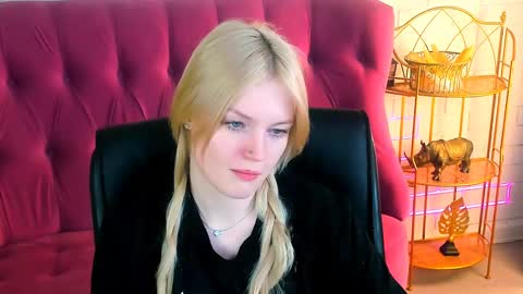 Snapshot of graceglamour chatting on 31, 1, 2025 Grace Glamour online show from 31, 1, 2025