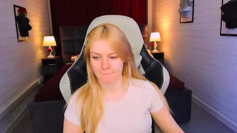 Snapshot of graceglamour chatting on 25, 2, 2025 Grace Glamour online show from 25, 2, 2025