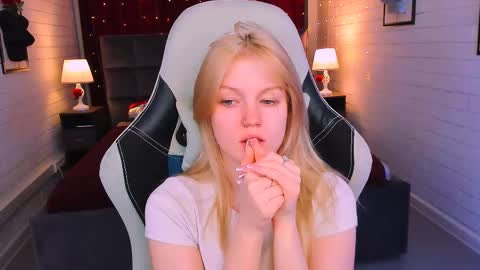 Snapshot of graceglamour chatting on 25, 2, 2025 Grace Glamour online show from 25, 2, 2025