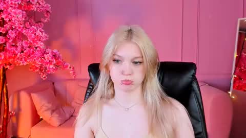 Snapshot of graceglamour chatting on 27, 2, 2025 Grace Glamour online show from 27, 2, 2025