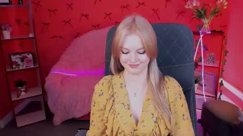 Snapshot of graceglamour chatting on 7, 3, 2025 Grace Glamour online show from 7, 3, 2025