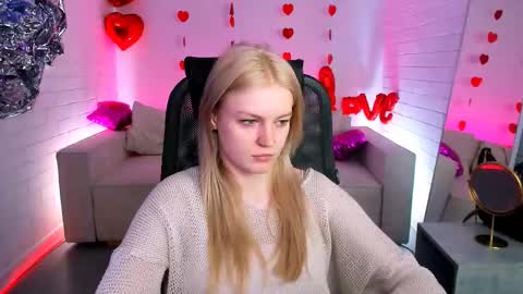 Snapshot of graceglamour chatting on 11, 3, 2025 Grace Glamour online show from 11, 3, 2025