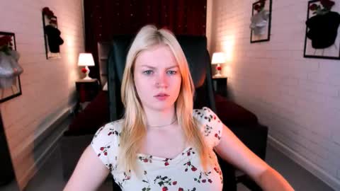 Snapshot of graceglamour chatting on 15, 9, 2025 Grace Glamour online show from 15, 9, 2025