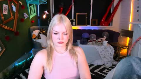 Snapshot of graceglamour chatting on 25, 9, 2025 Grace Glamour online show from 25, 9, 2025
