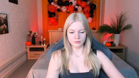 Snapshot of graceglamour chatting on 21, 10, 2025 Grace Glamour online show from 21, 10, 2025