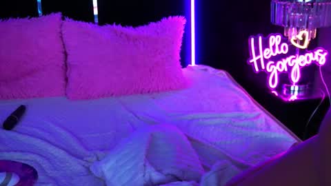 Snapshot of gracehotdavies chatting on 27, 11, 2025 Grace online show from 27, 11, 2025