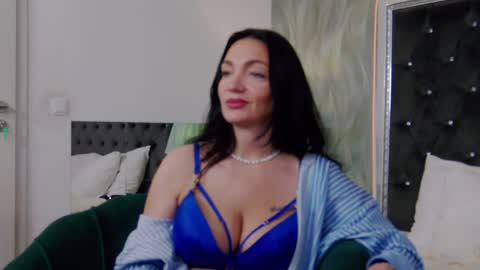 Snapshot of gracemontclair chatting on 11, 5, 2026 gracemontclair online show from 11, 5, 2026