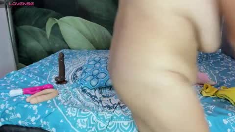 Mi Name is violeta  online show from 10, 10, 2025