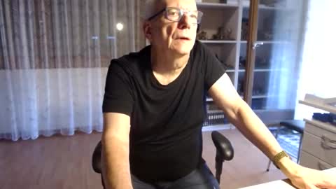 Snapshot of grandpach chatting on 27, 5, 2026 grandpach online show from 27, 5, 2026