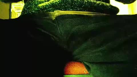 Snapshot of grapefruit chatting on 5, 1, 2025 grapefruit online show from 5, 1, 2025