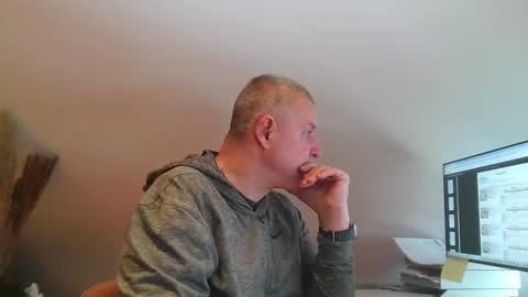 Snapshot of grau197077 chatting on 4, 2, 2026 grau197077 online show from 4, 2, 2026