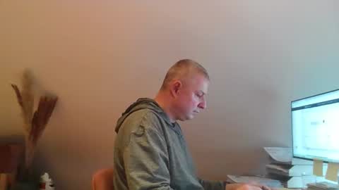 Snapshot of grau197077 chatting on 13, 2, 2026 grau197077 online show from 13, 2, 2026